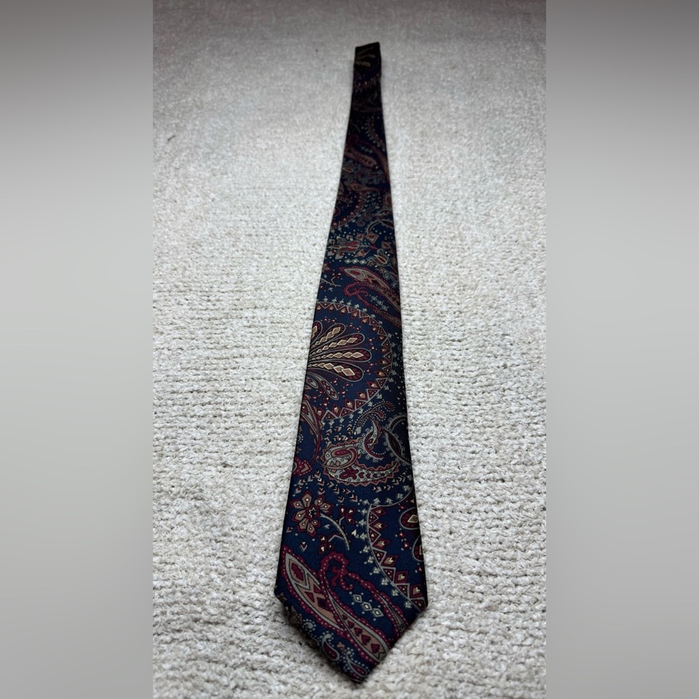 Chanel Men's Paisley Silk Tie in Navy and Burgundy